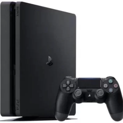 Play Station 4 1TB (4 GAMES INCLUDED)